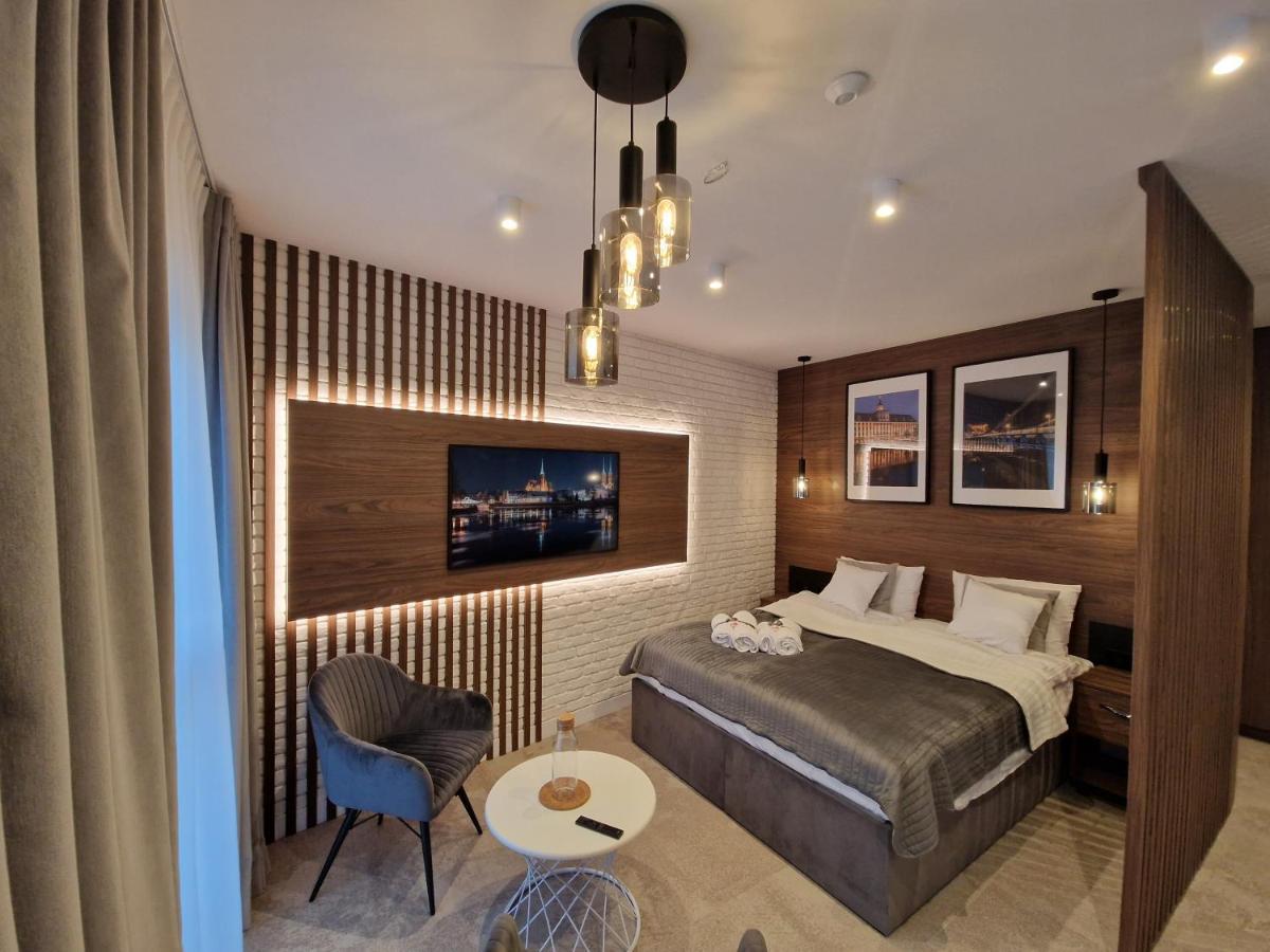 Brossa Apartments, 24H Self Check In, Klima, Aircond 弗罗茨瓦夫 外观 照片