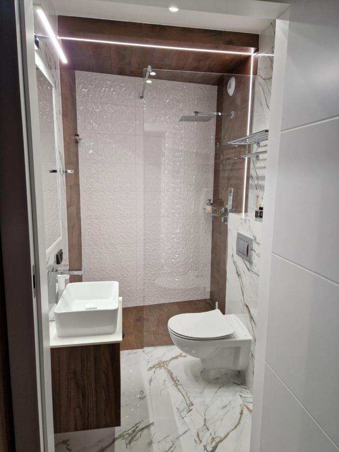 Brossa Apartments, 24H Self Check In, Klima, Aircond 弗罗茨瓦夫 外观 照片