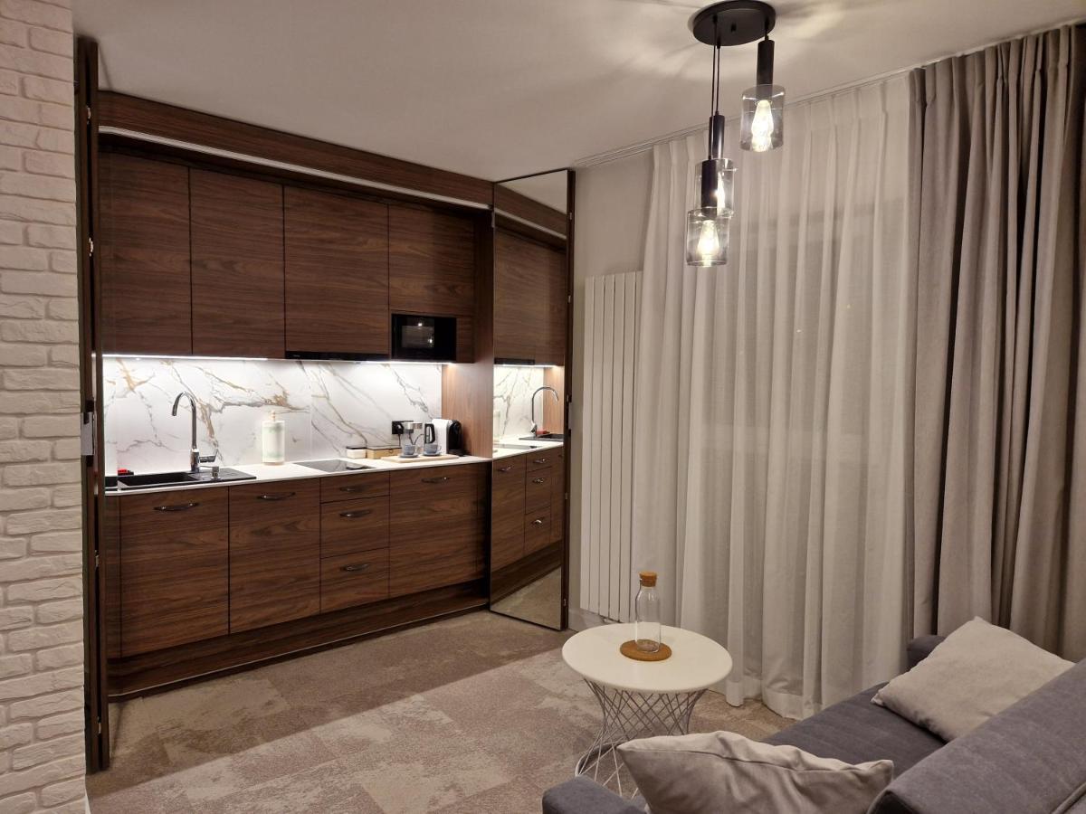 Brossa Apartments, 24H Self Check In, Klima, Aircond 弗罗茨瓦夫 外观 照片