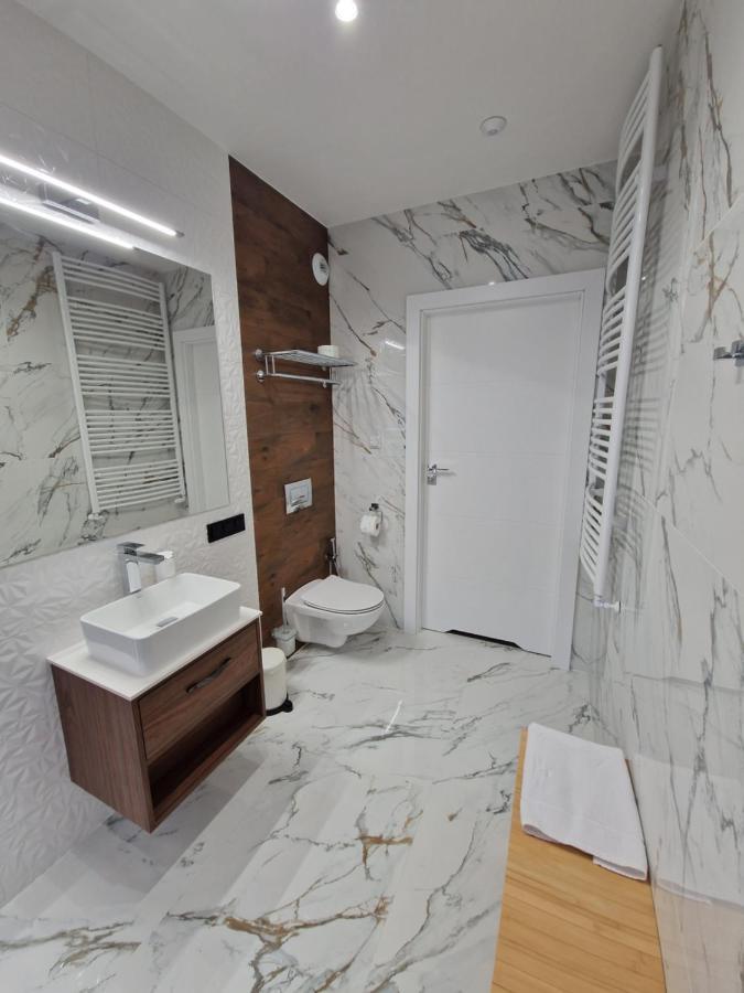 Brossa Apartments, 24H Self Check In, Klima, Aircond 弗罗茨瓦夫 外观 照片