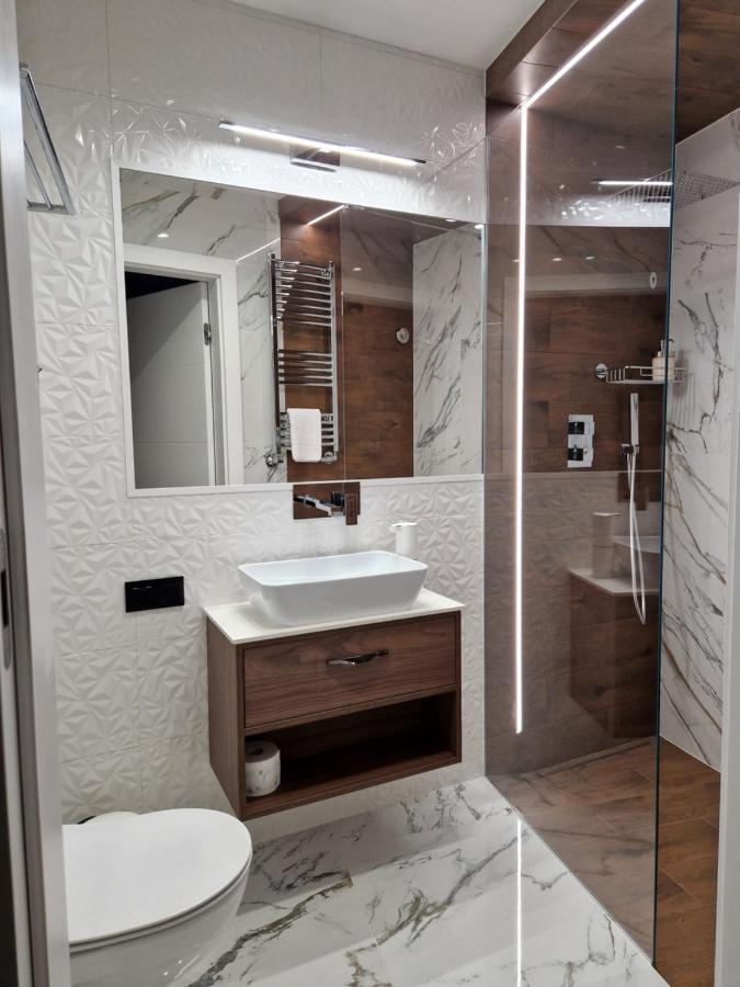 Brossa Apartments, 24H Self Check In, Klima, Aircond 弗罗茨瓦夫 外观 照片