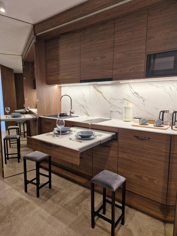 Brossa Apartments, 24H Self Check In, Klima, Aircond 弗罗茨瓦夫 外观 照片